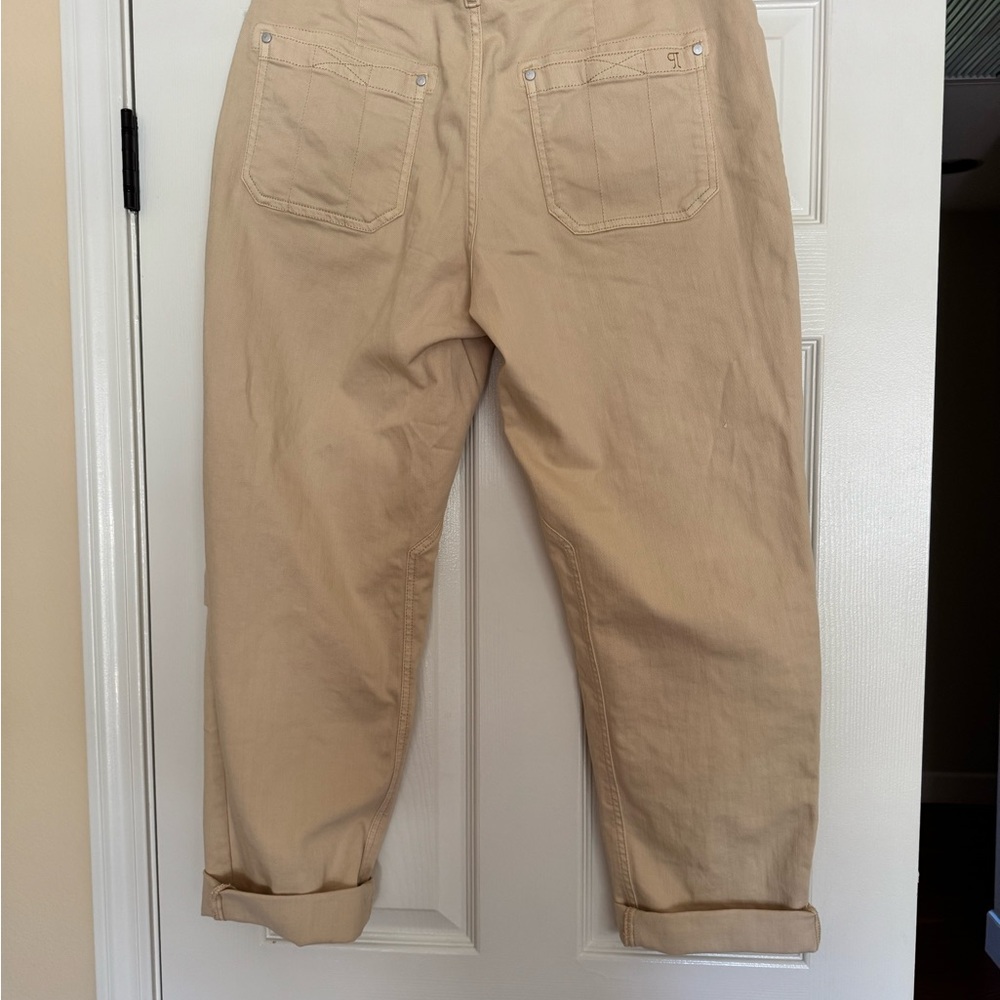 Pilcro Relaxed Straight-Leg Pants in Beige